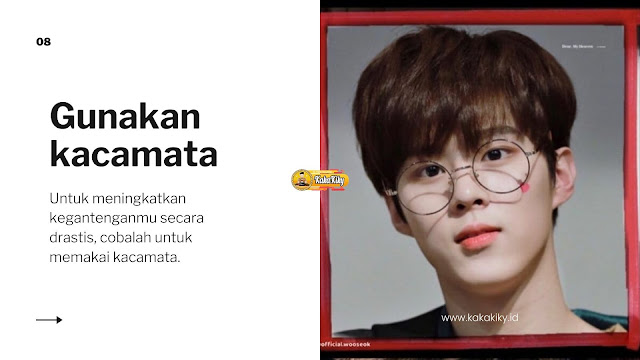 Gunakanlah kacamata untuk upgrade ketampanan