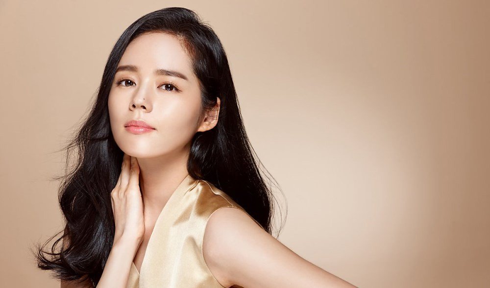 Han Ga In: Kecantikan yang Mempesona di Layar Kaca