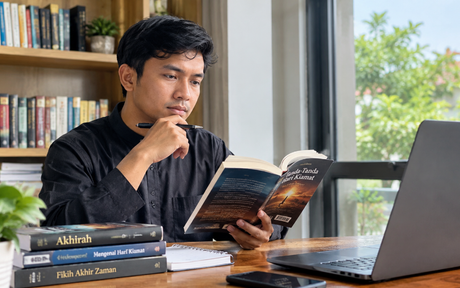 Template gambar belajar tentang hari kiamat